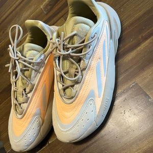 Adidas tennis shoes